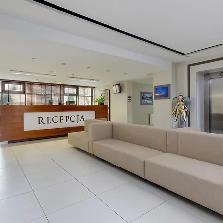 Apartament Atrium & Gym 150m To The By Renters