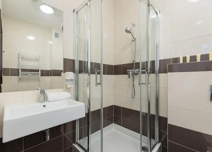 Atrium & Gym 150m To The By Renters Apartamento *